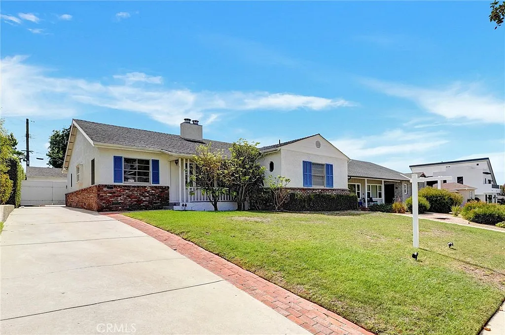 3 bed, 2.5 bath, 1885 sqft, $6,500 — Photo 1