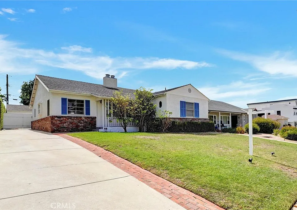 530 Andover Dr