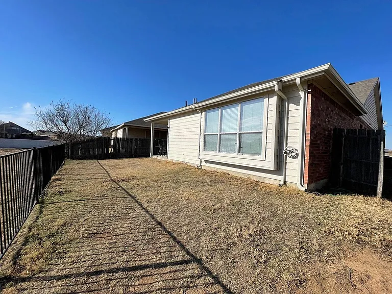 10973 Hawks Landing Rd — Photo 18
