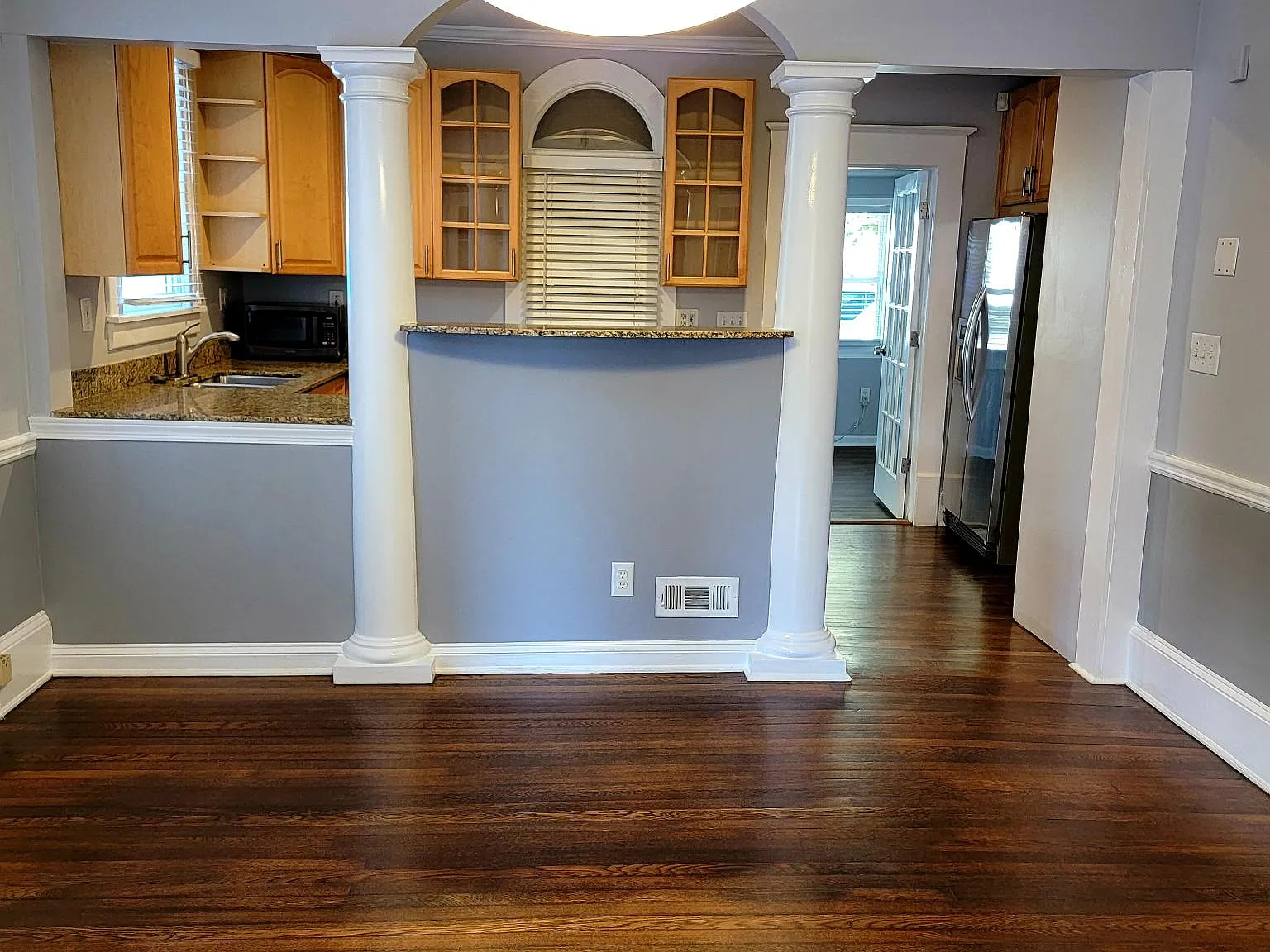 4 bed, $5,000 — Photo 3