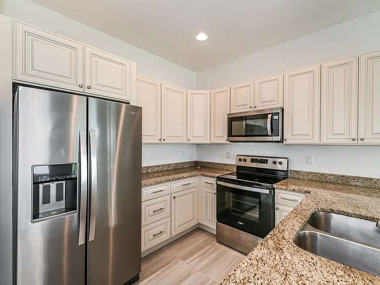2329 NW 36th Ave — Photo 10
