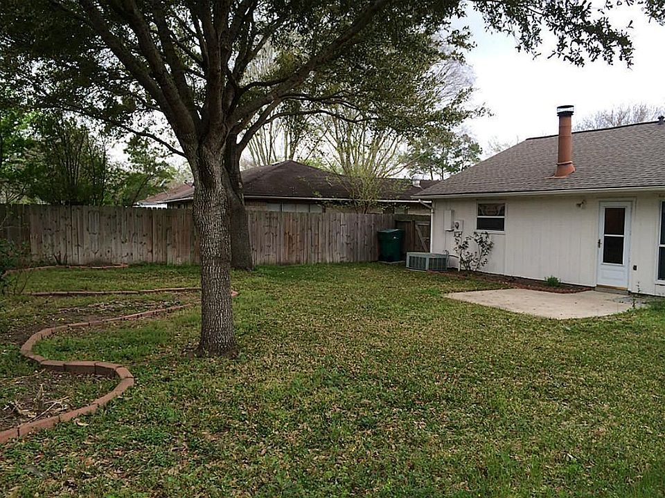 1st image of 15711 Birch River Dr