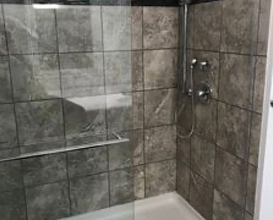 5th image of 1247 Sweeney St
