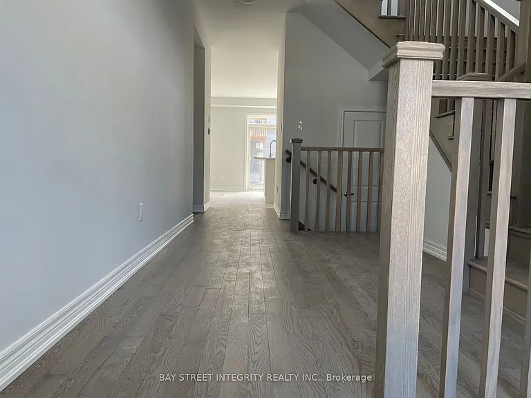 21 Father Muckle Ave — Photo 2