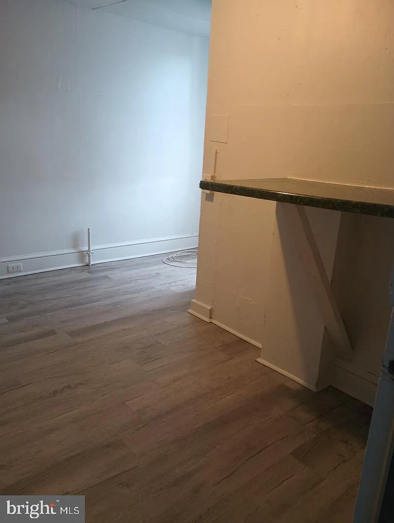 Studio, $550 — Photo 4