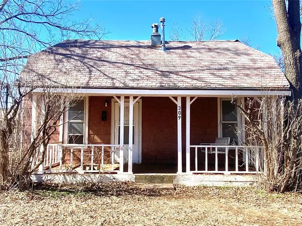 309 N Washington Ave, Elk City, OK 73644