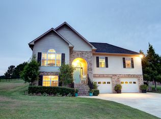 827 Ridgeway Dr, Oneonta, AL 35121