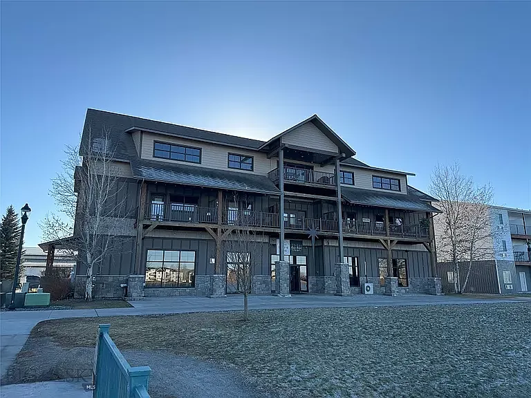 67 Village Dr #7A — Photo 2