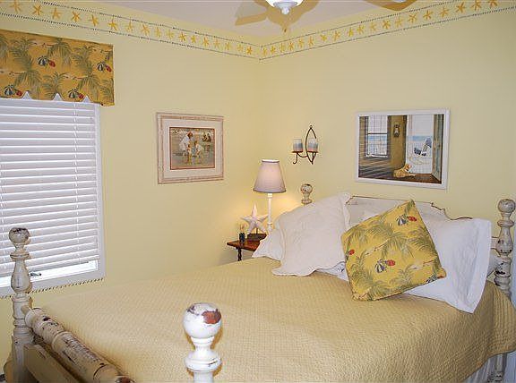 2nd image of 3316 Asbury Ave APT 1