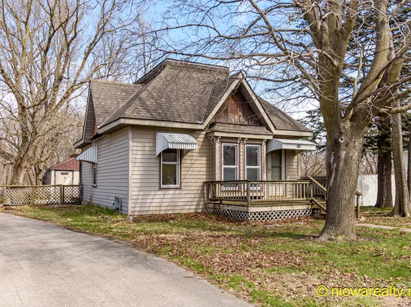 516 4th St NE, Mason City, IA 50401