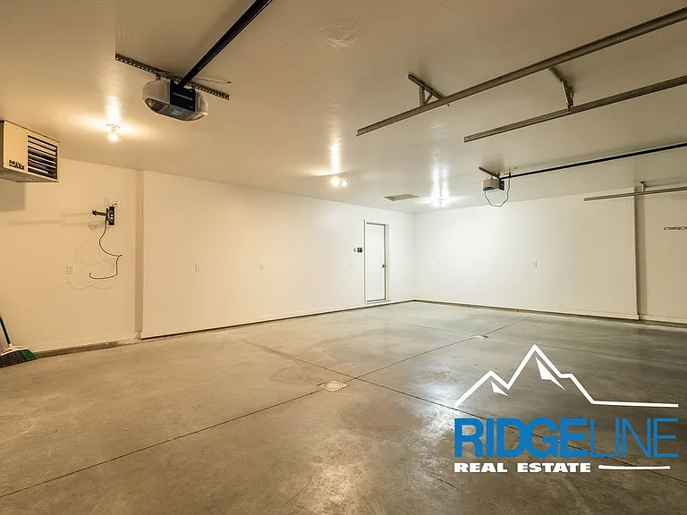 109 Choteau Ave NE — Photo 21