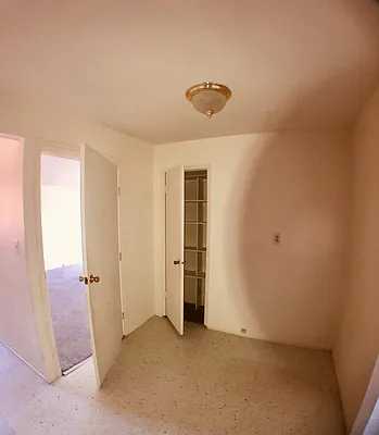 Sold by Korr Realty | media 6