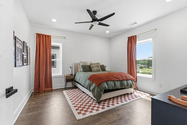 3715 Fairview Dr — Photo 21