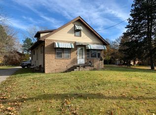 1548 Coolidge Rd, East Lansing, MI 48823