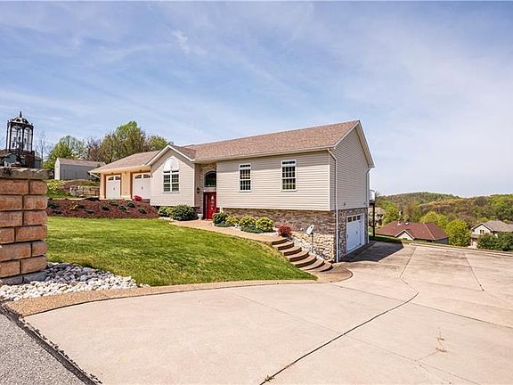 2nd image of 316 Marigold Dr