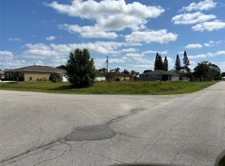 1086 SW Fisherman Ave, Port Saint Lucie, FL 34953