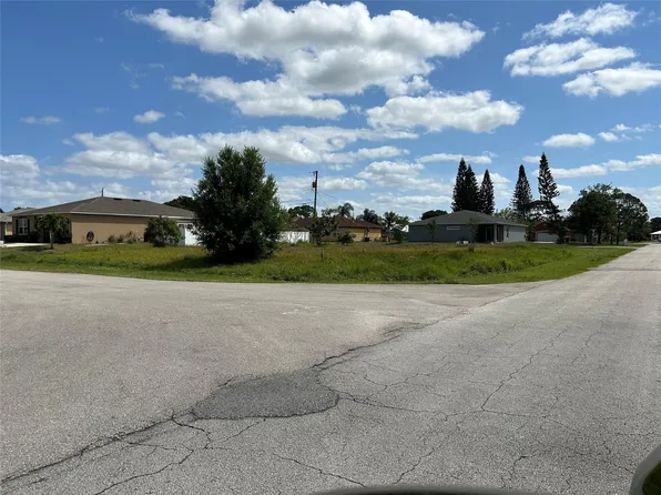 1086 SW Fisherman Avenue, Port St Lucie, FL 34953