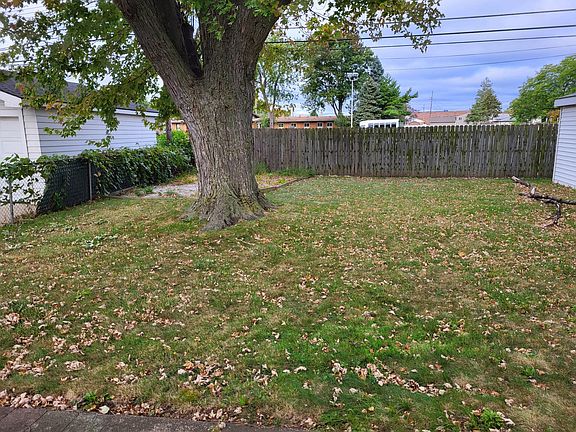 3rd image of 31225 Arrowhead St