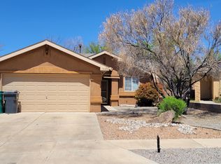 1461 Penasco Rd NE, Rio Rancho, NM 87144