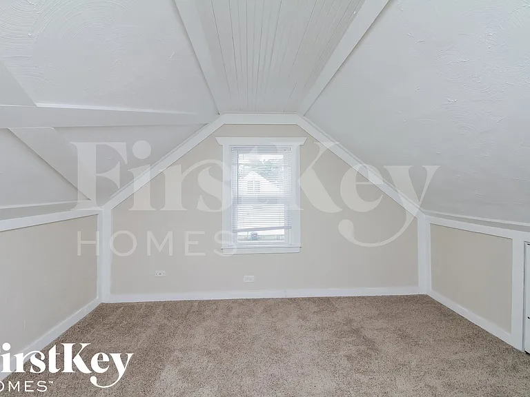 14626 Kedzie Ave — Photo 9
