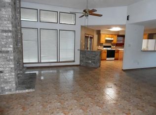 339 El Toro Ln, Webster, TX 77598