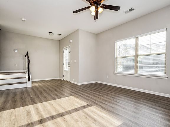 4th image of 706 Galveston Way