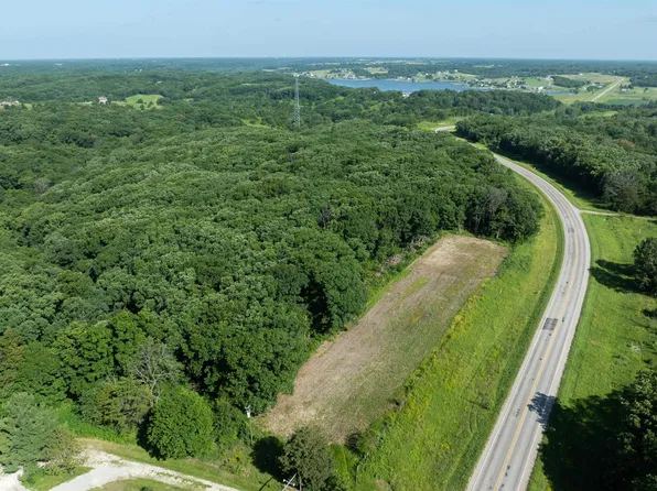 J3t Hwy, Unionville, IA 52594