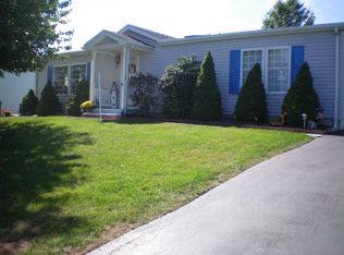 3 Ray Dr, Denver, PA 17517