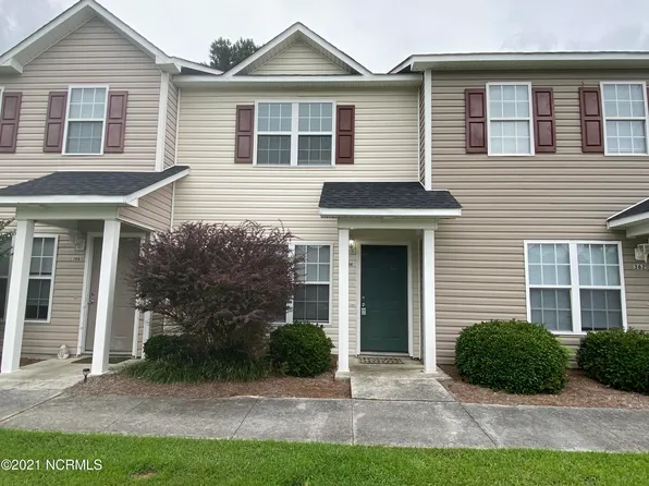 364 Hunting Green Dr, Jacksonville, NC 28546
