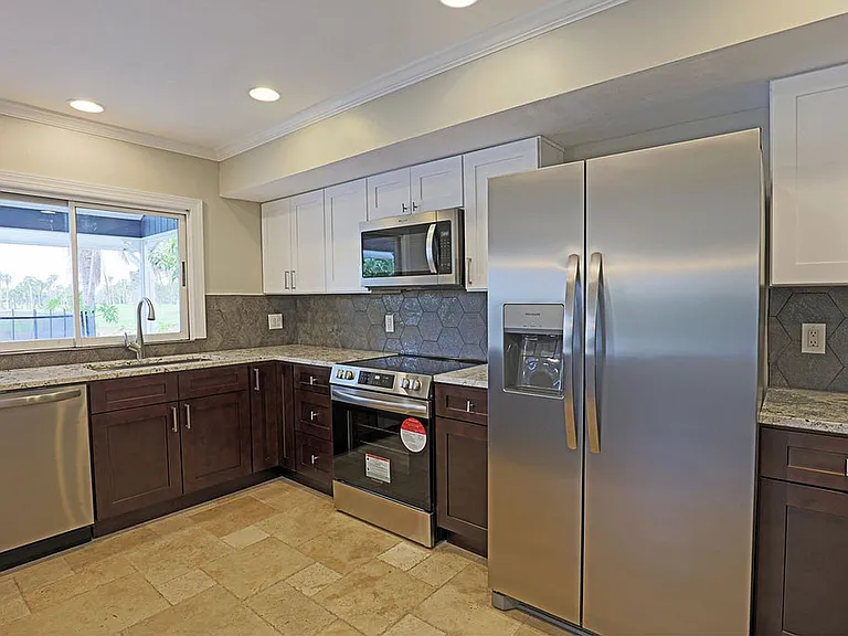 16717 Bobcat Dr — Photo 3