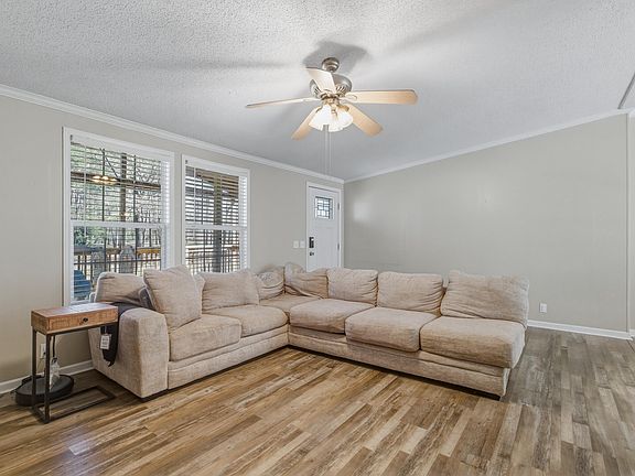 3rd image of 119 Sandy Ridge Rd