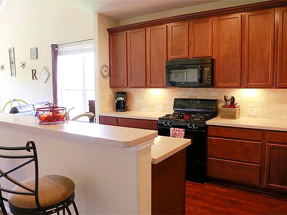 4th image of 6105 Rolling Meadow Ct