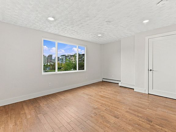 5th image of 91 Marginal St APT 1
