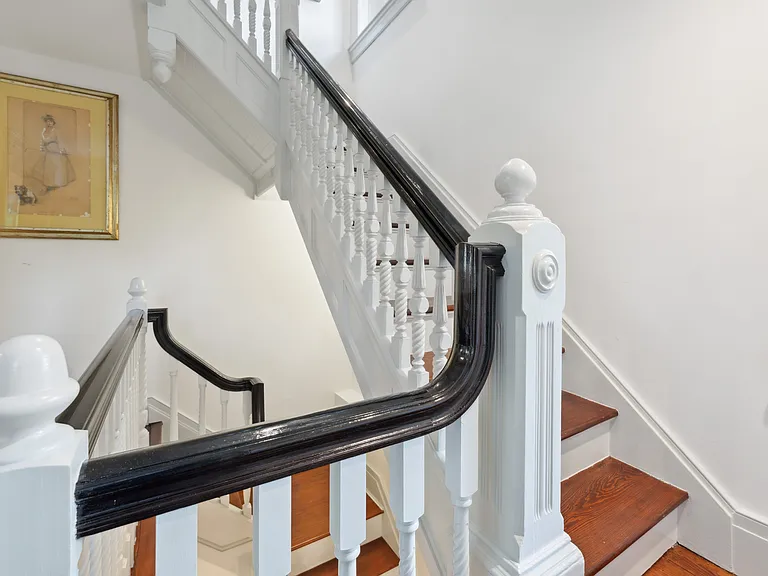 166 Hampton Rd — Photo 12