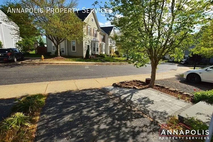 656 howards loop — Photo 2
