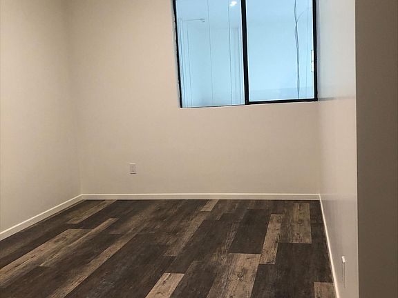 5th image of 616 E Cota St