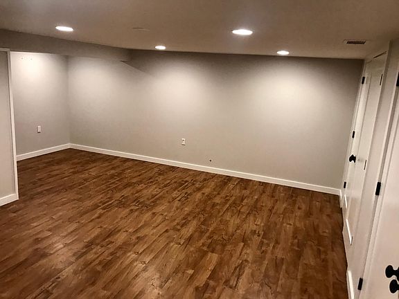 2nd image of 1559 Putty Hill Ave
