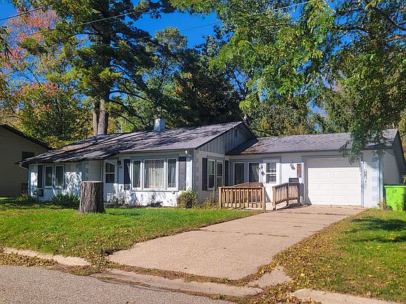 4th image of 412 Wisconsin St
