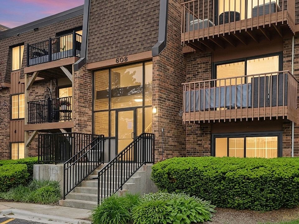 1st image of 608 Waterford Rd #1B