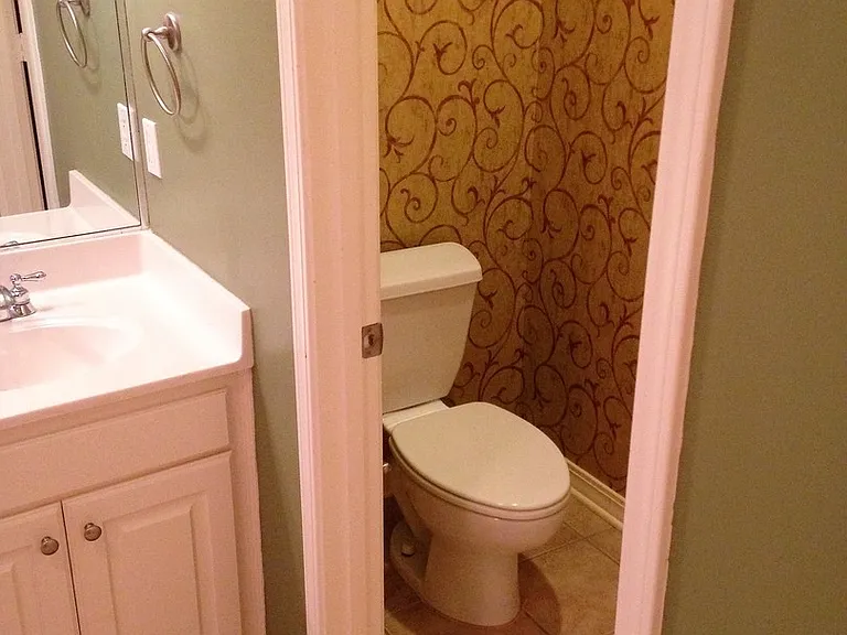 113 Baltic Dr — Photo 36