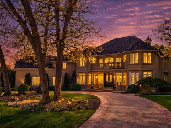 34 Conservation Ct, La Salle, IL 61301