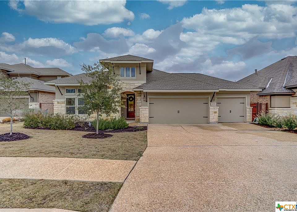 1st image of 32352 Pequin Dr