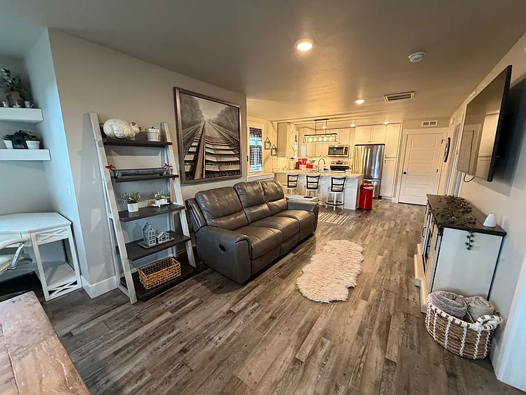 6150 Elysian Rd #201 — Photo 15