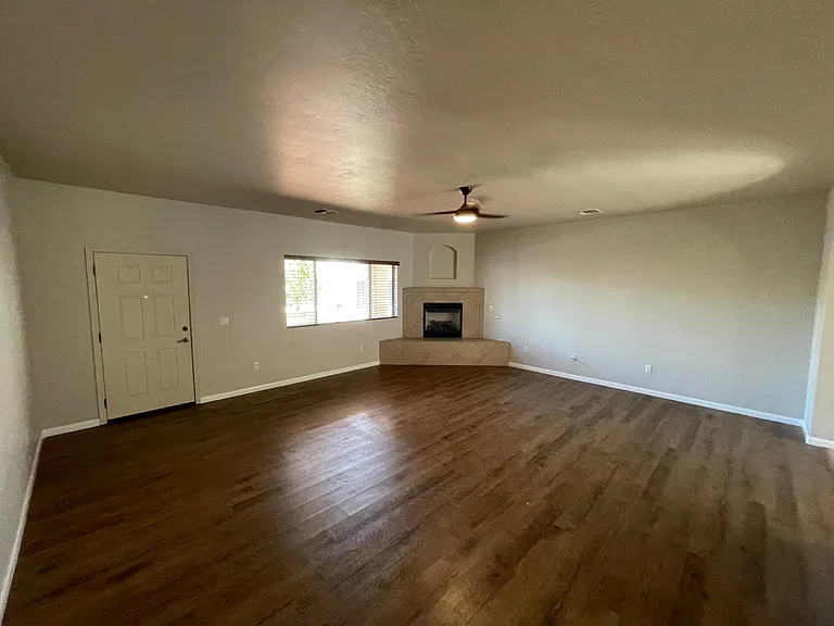 1155 W Calle Fuente De Carino — Photo 9