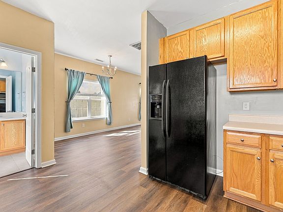 5th image of 3515 Oneonta Ave