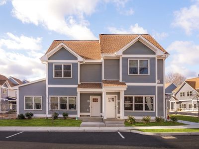 2 Finch St, Mattapan, MA, 02126