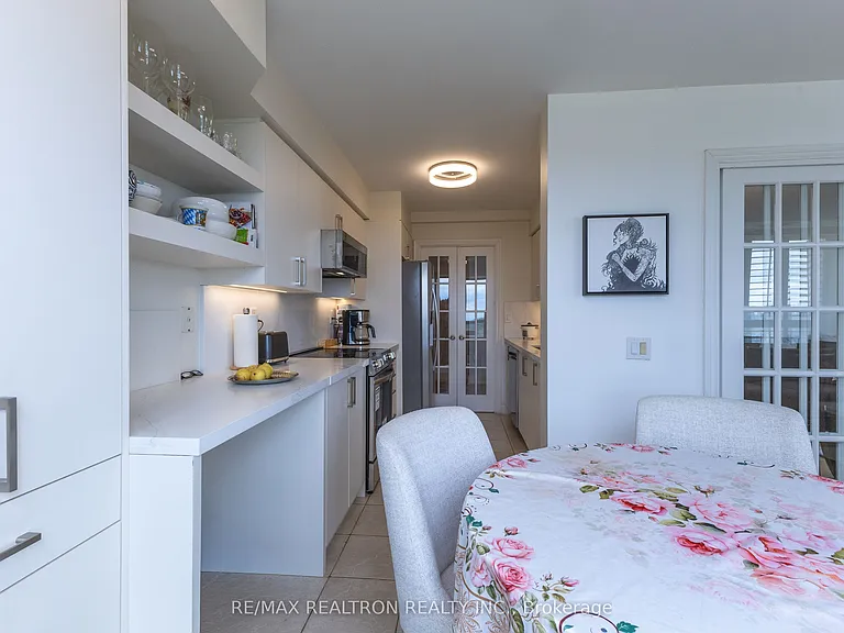 78 Harrison Garden Blvd #1409 — Photo 19