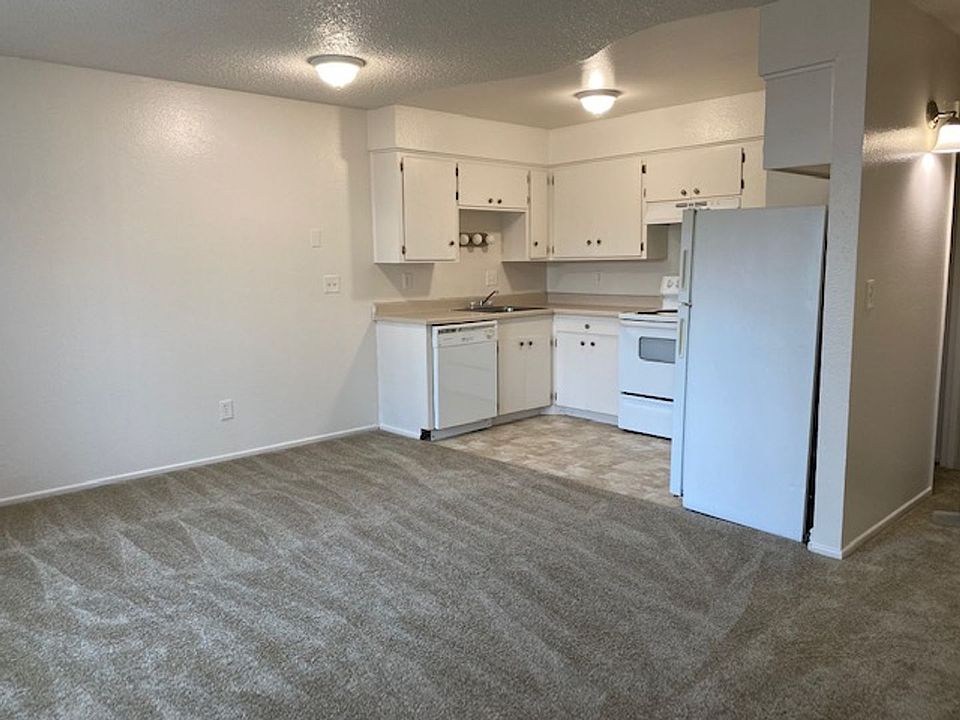 1st image of 3700 E Fourth Plain Blvd APT 5B