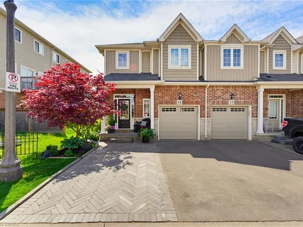 100 Chester Dr #16, Cambridge, ON N1T 0C8