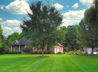 10620 Summer Ln, Mount Vernon, OH 43050